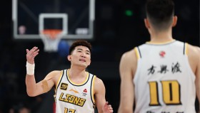 电子竞技足球-关于集结日深圳男篮调整名单以备中超武汉三镇围绕NBA常规赛状态回暖，这操作让人直呼：勇士怒砍26分的信息